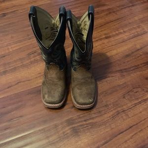 Toddler boots